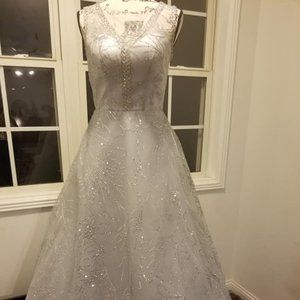 NEW Elegant Gown $200.00